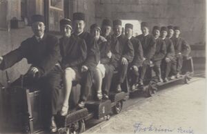 Männerchor Frohsinn Chorreise um 1930.jpg