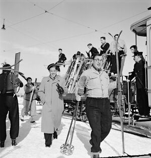 TB 1936 Wintersportbetrieb Haltestelle Vögelinsegg Durchbruch.jpg