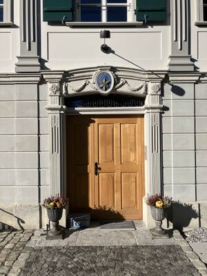 Herbrigsteig 1 Portal.jpeg